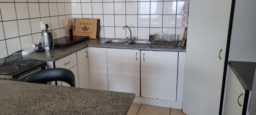 6 Bedroom Property for Sale in Gonubie Eastern Cape